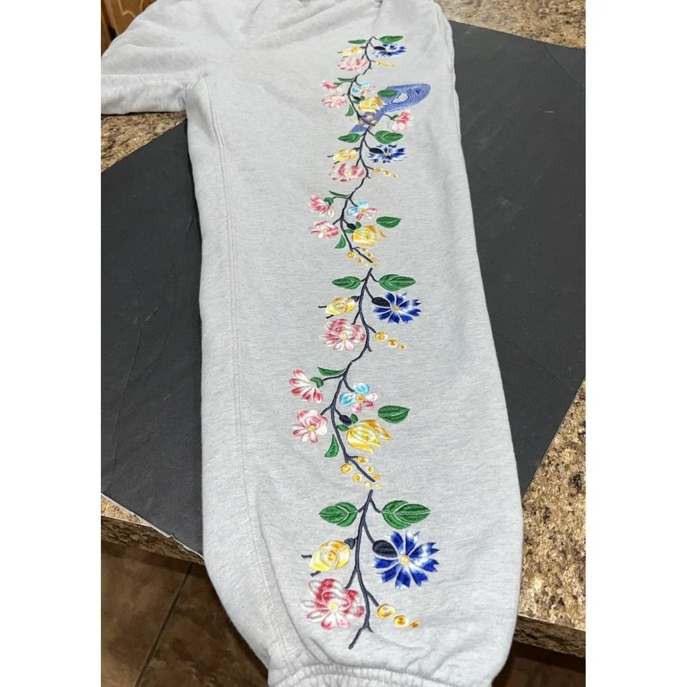 Palace Skateboards Embroidered Flower Stitch Sweatpant Gray Joggers Sz 26-31